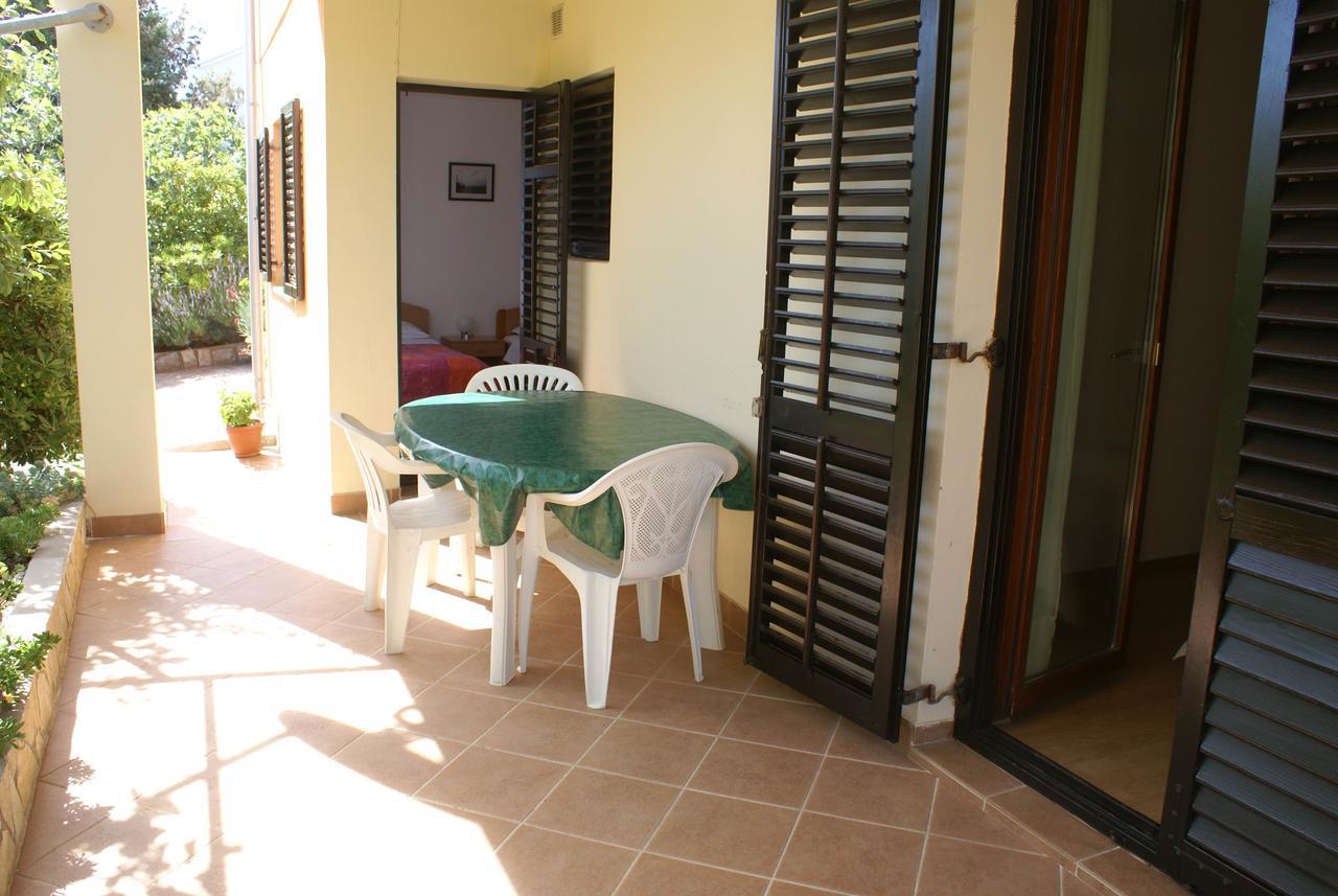 Apartment Ana M Krk Town Dış mekan fotoğraf