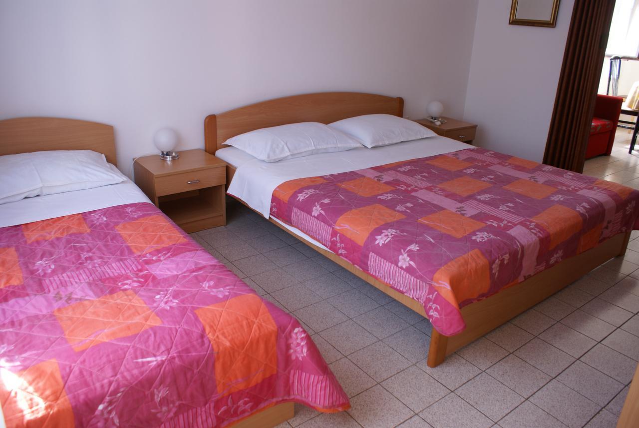 Apartment Ana M Krk Town Dış mekan fotoğraf