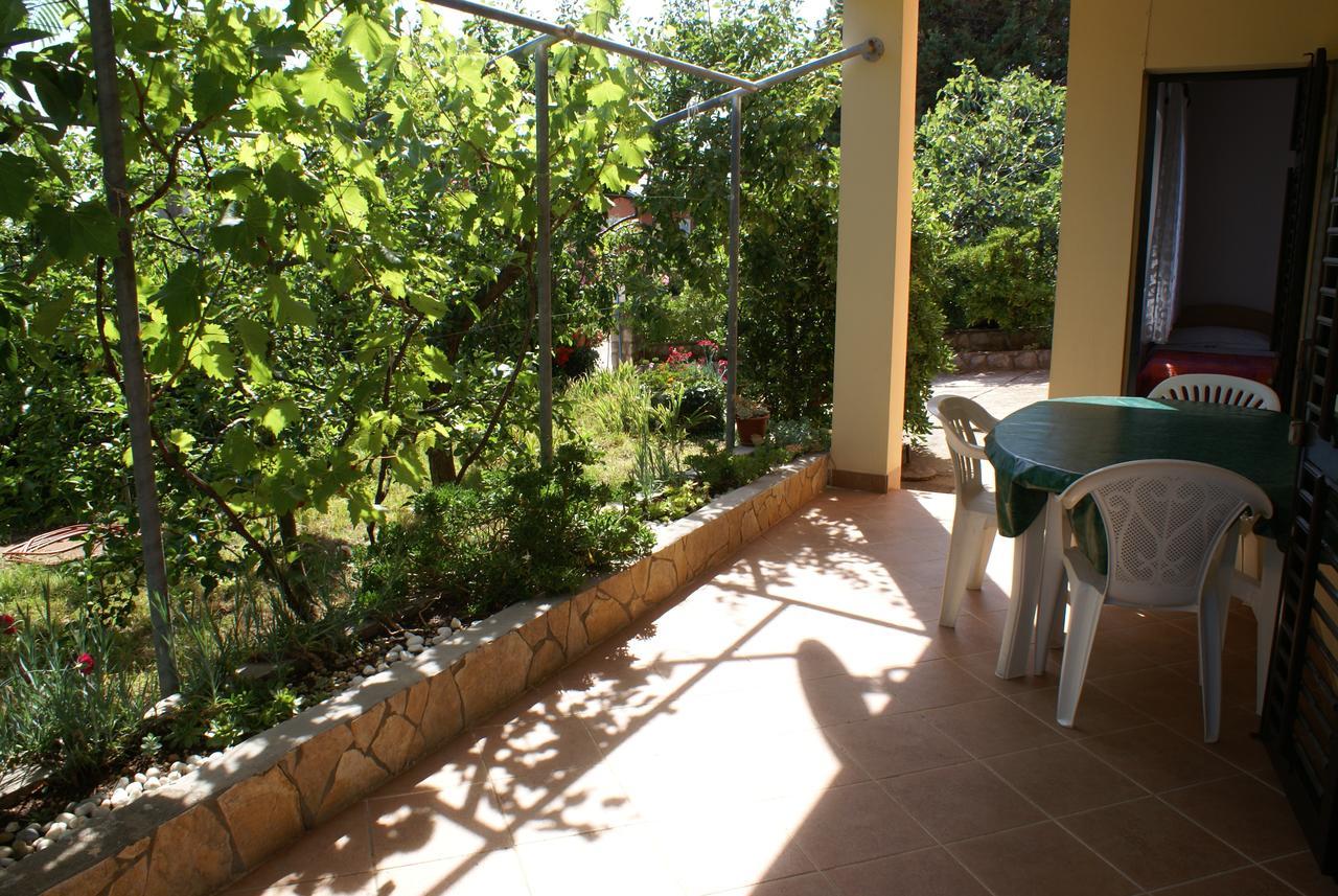 Apartment Ana M Krk Town Dış mekan fotoğraf